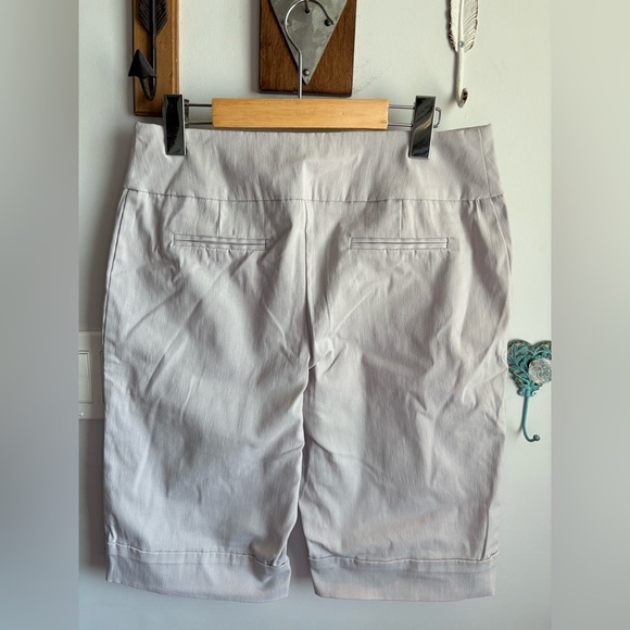Reitmans Light Gray Women's Bermudas - Picture 3 of 3